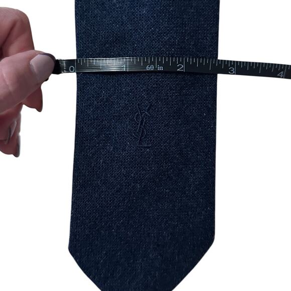 Vintage YSL Men's Yves Saint Laurent Embroidered Logo Navy Wool Tie, EUC - Picture 7 of 8